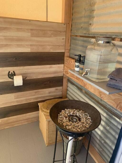 Silver Spur Homestead Luxury Glamping -the Miner Luxury tent *