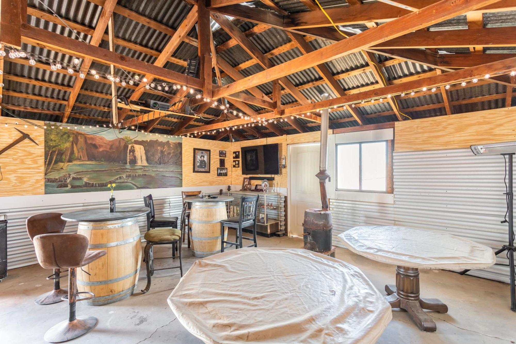 Silver Spur Homestead Luxury Glamping -the Miner *